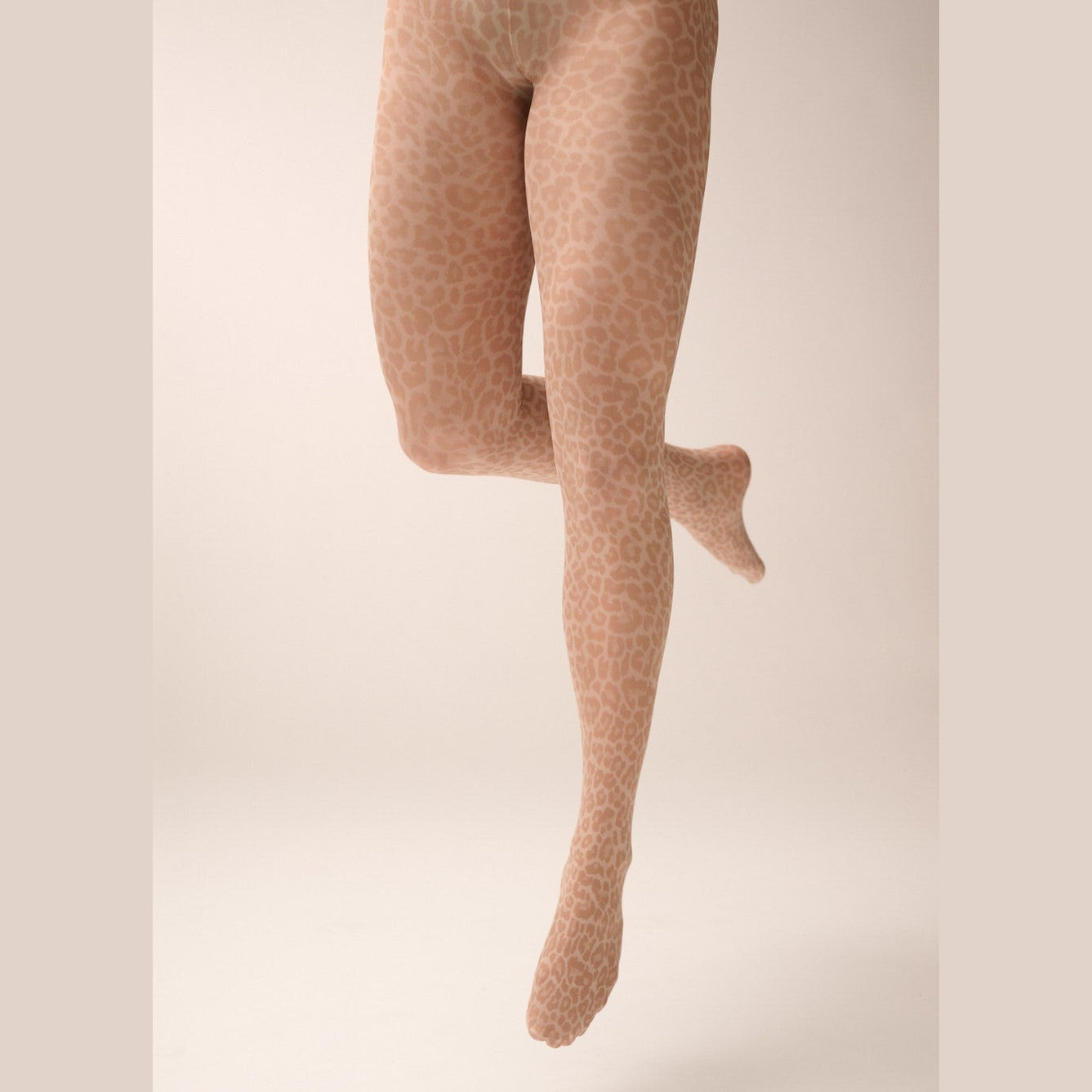 Leopard printed tights