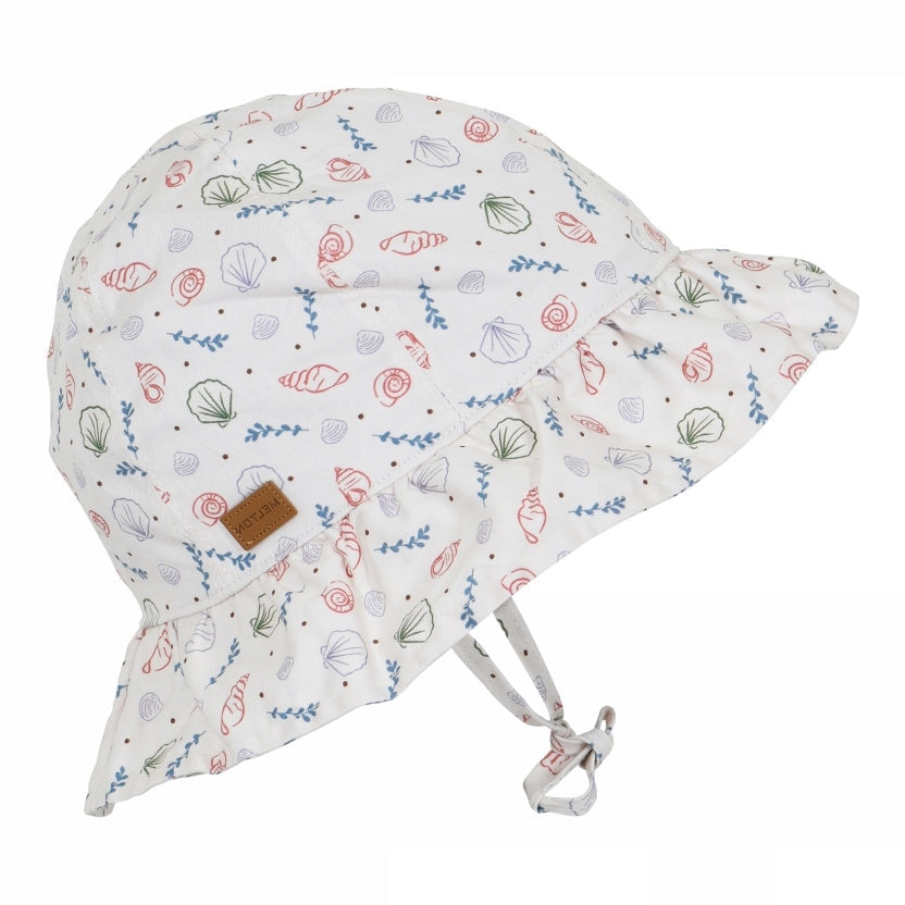 Shells bell hat