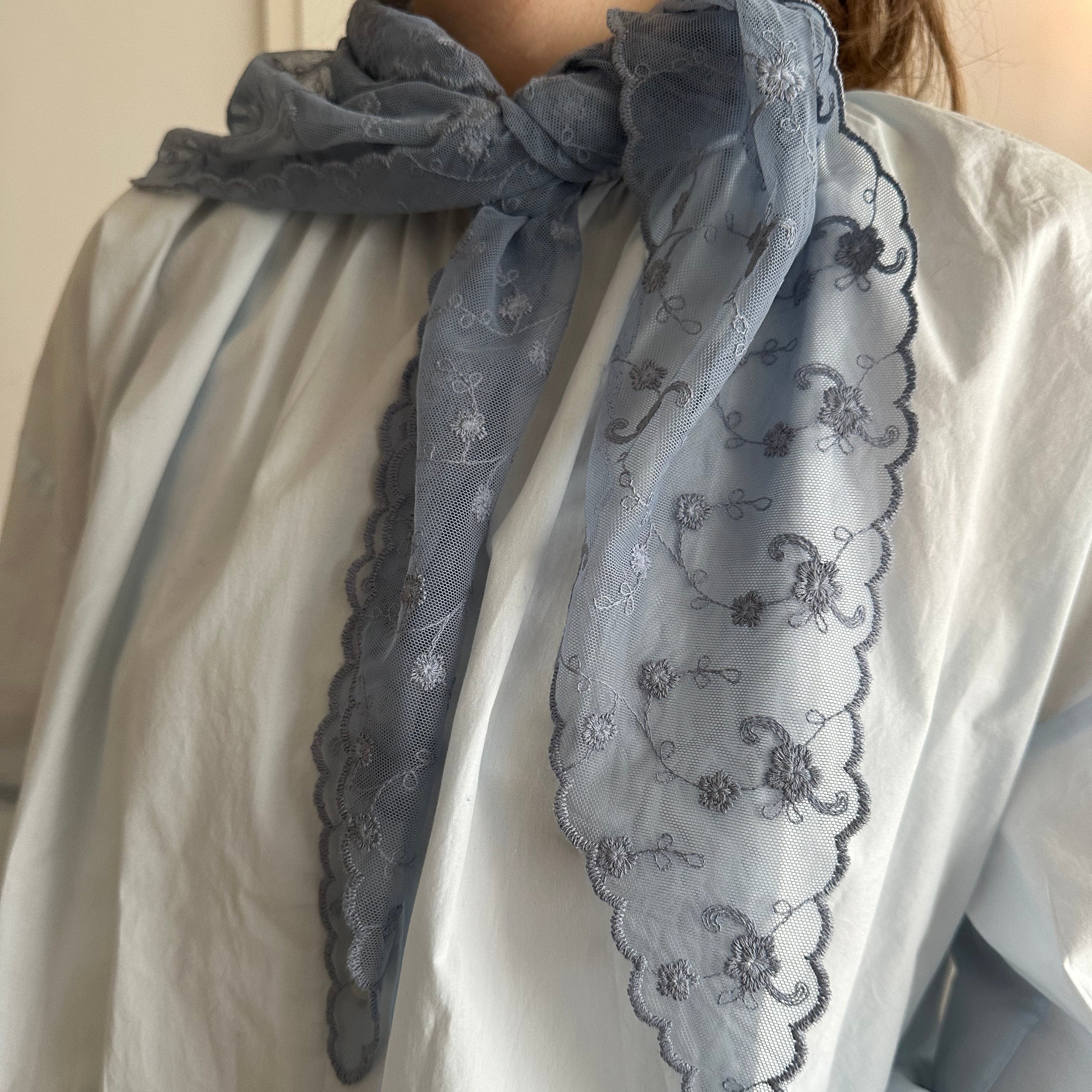 Lana lace scarf