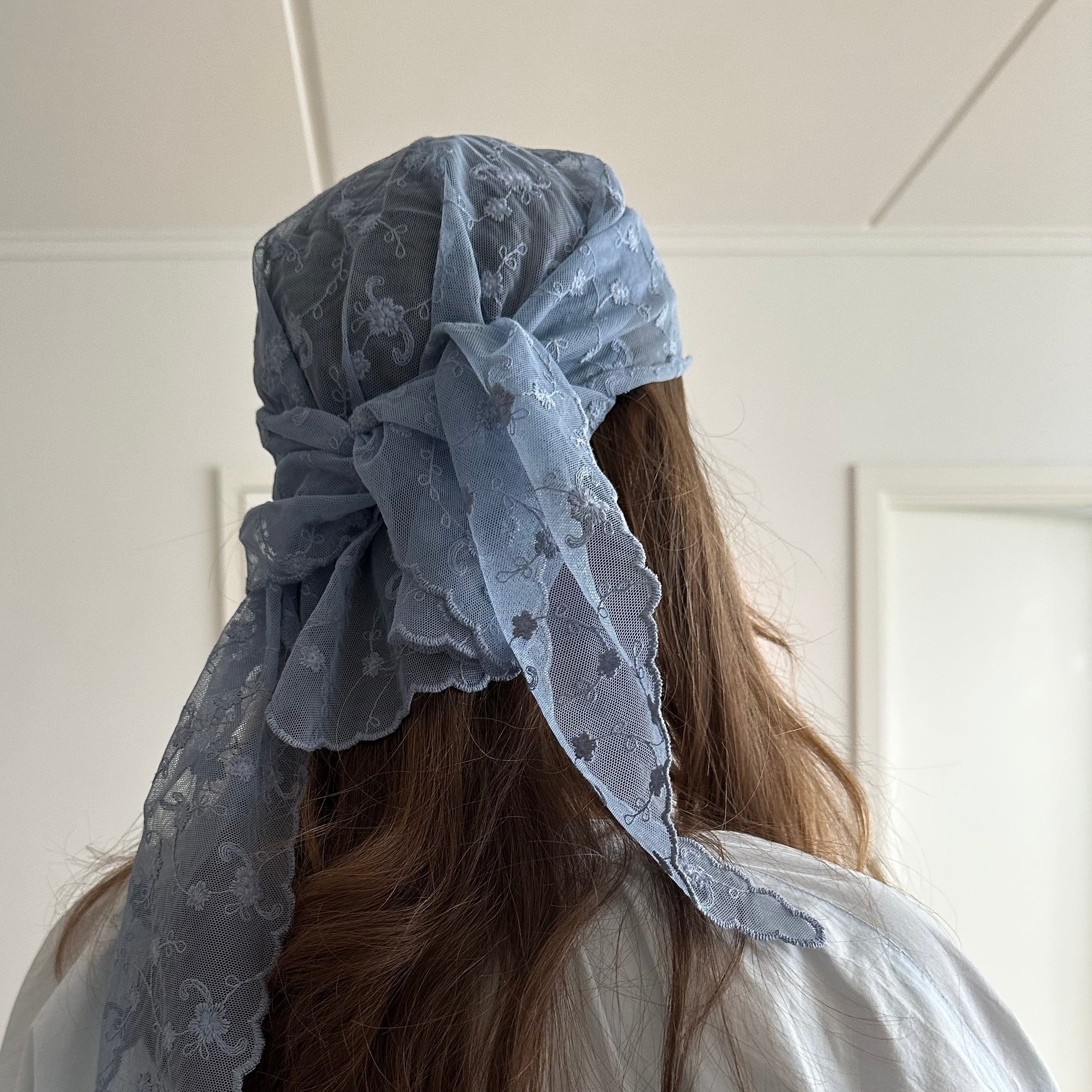 Lana lace scarf
